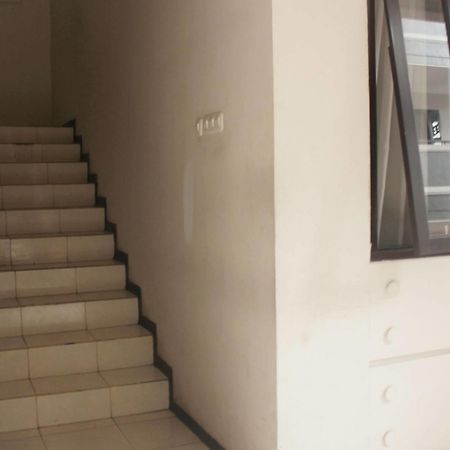 Zen Rooms Grand Hotel Лембанг Екстериор снимка